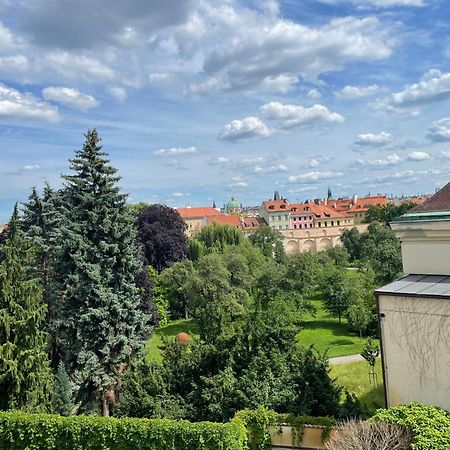 Luxury Family Hotel Royal Palace Прага Екстериор снимка View of the park
