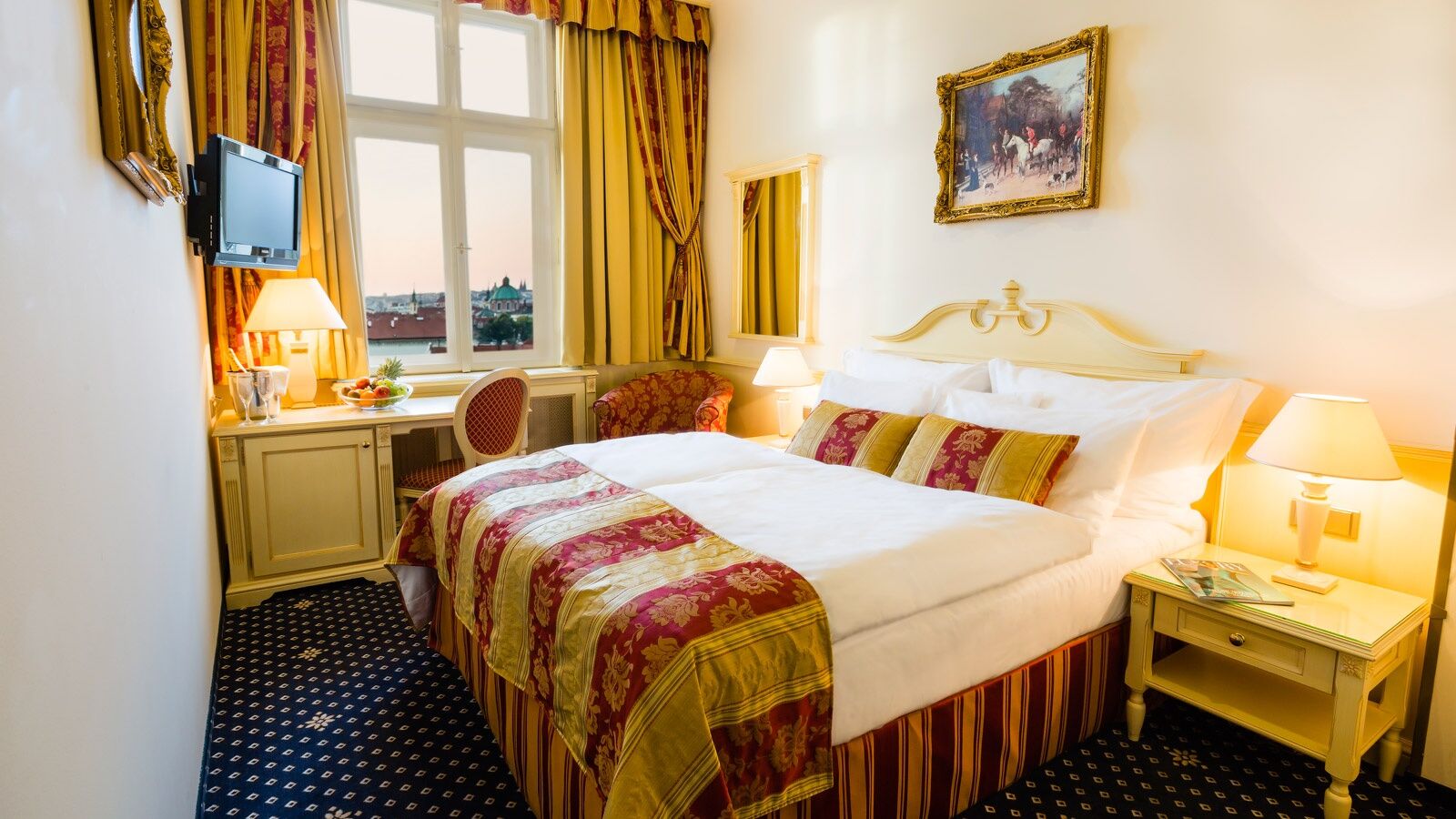 Luxury Family Hotel Royal Palace Прага Стая снимка